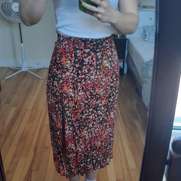H&M black, orange, green and white floral midi skirt with slit size 4 - Picture 2 of 3